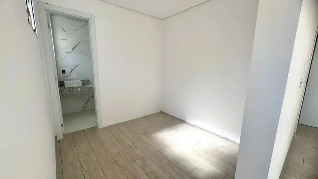 Casa à venda em Uberaba, Curitiba — Hub Urbana