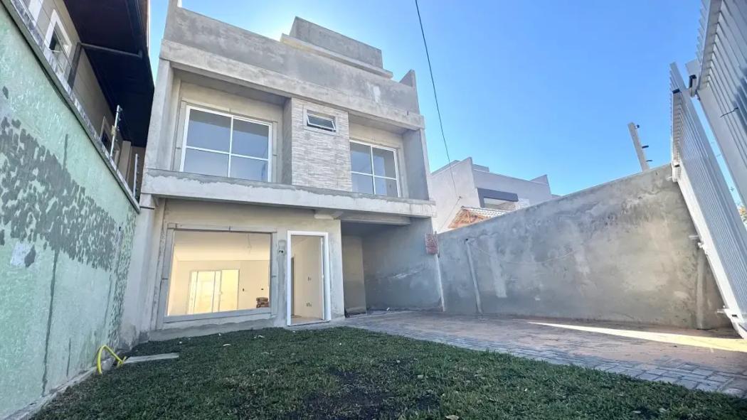 Casa à venda em Uberaba, Curitiba — Hub Urbana