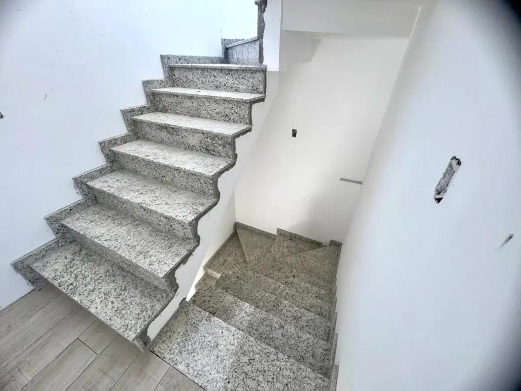 Casa à venda em Uberaba, Curitiba — Hub Urbana