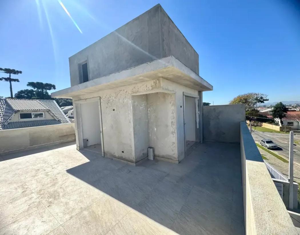 Casa à venda em Uberaba, Curitiba — Hub Urbana