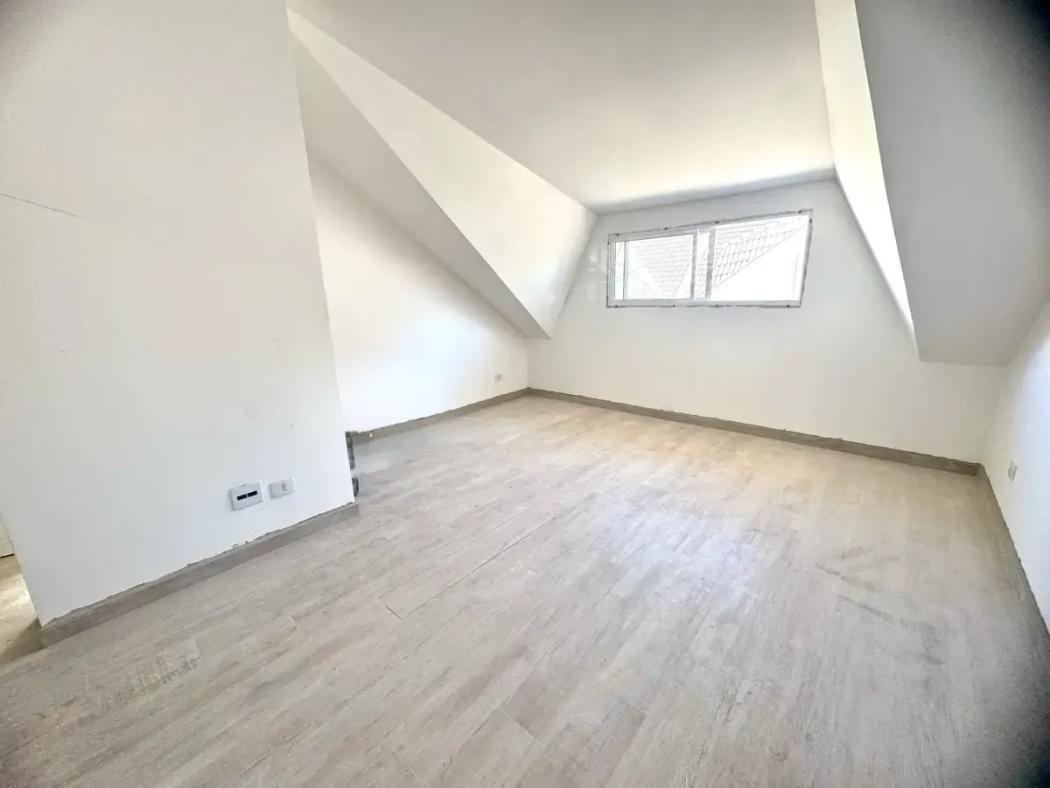 Casa à venda em Uberaba, Curitiba — Hub Urbana