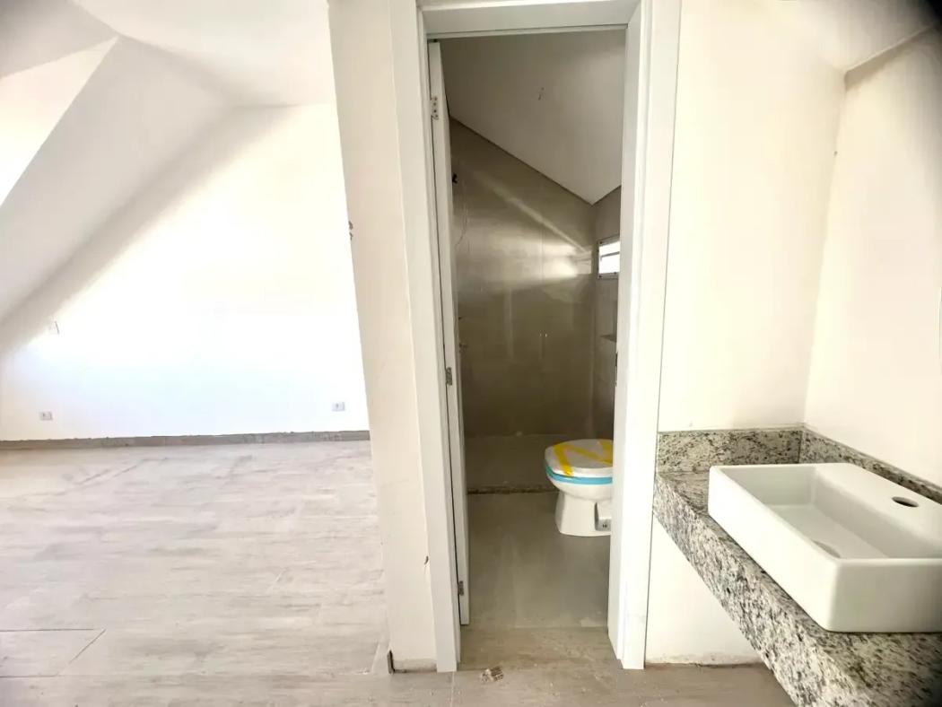 Casa à venda em Uberaba, Curitiba — Hub Urbana