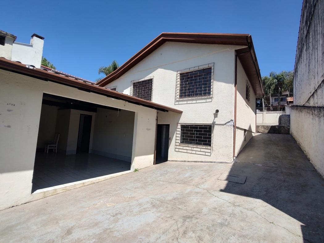 Casa em CURITIBA - PR, no bairro Pilarzinho - Referência CA0007-WBAR-WBAR