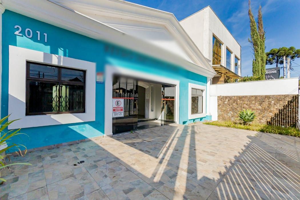 Casa em Curitiba - PR, no bairro Batel - Referência CA0010-GULE