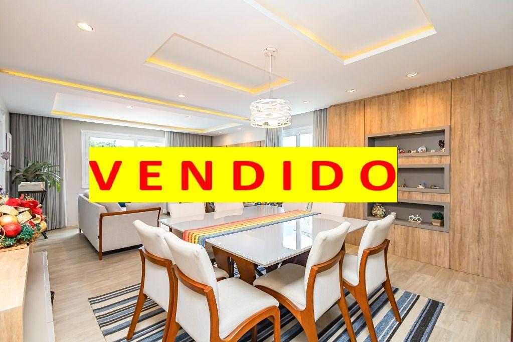 Casa em Curitiba - PR, no bairro Pilarzinho - Referência CA0010-MACF