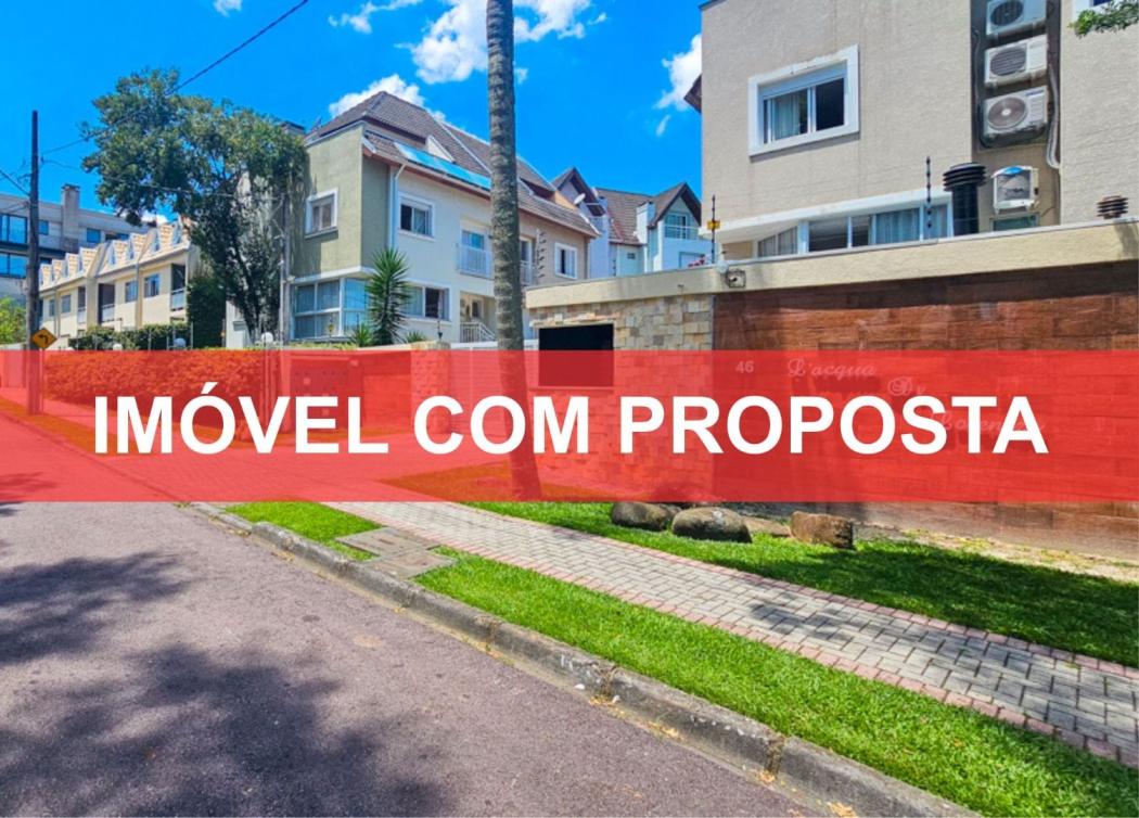 Casa em Curitiba - PR, no bairro São Lourenço - Referência CA0010-SBIN