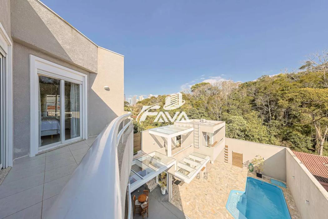 Casa à venda em Orleans, Curitiba — Hub Urbana