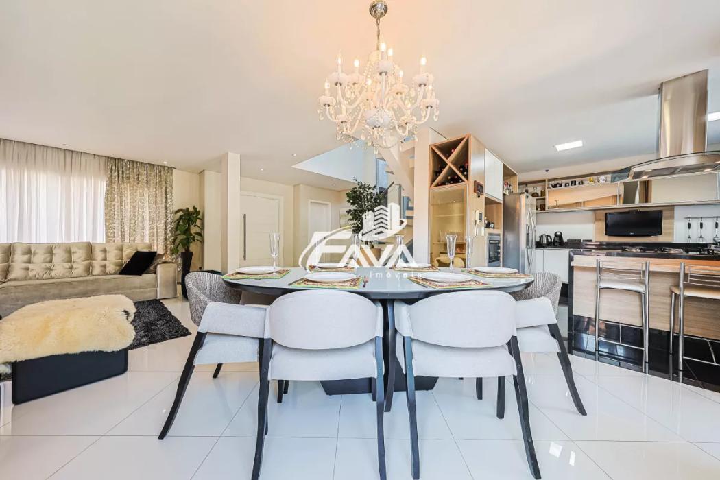 Casa à venda em Orleans, Curitiba — Hub Urbana