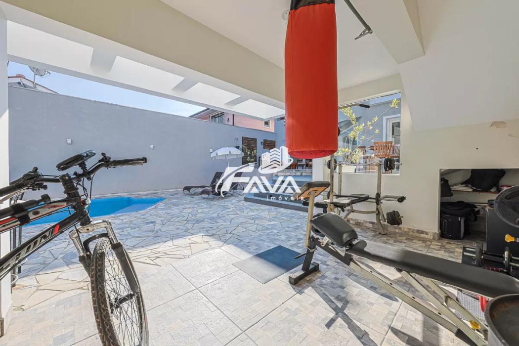 Casa à venda em Orleans, Curitiba — Hub Urbana