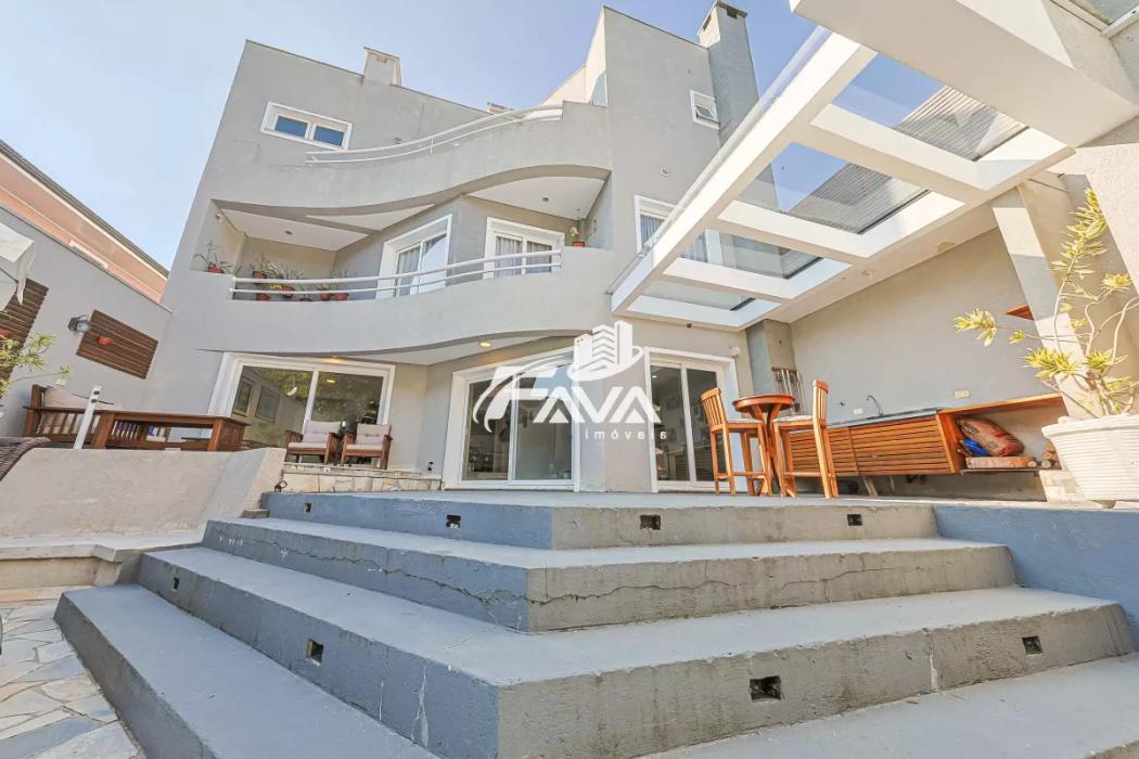 Casa à venda em Orleans, Curitiba — Hub Urbana