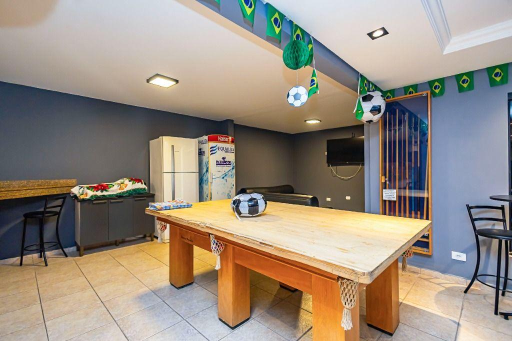 Casa à venda em Bacacheri, Curitiba — Fava Imóveis