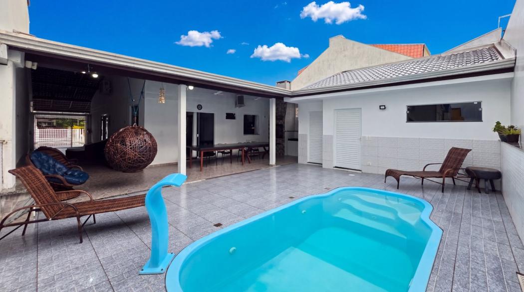  - Casa Mobiliada com 3 dormitórios à venda, 150 m² por R$ 1.300.000 - Balneário Costa Azul - Matinhos/PR