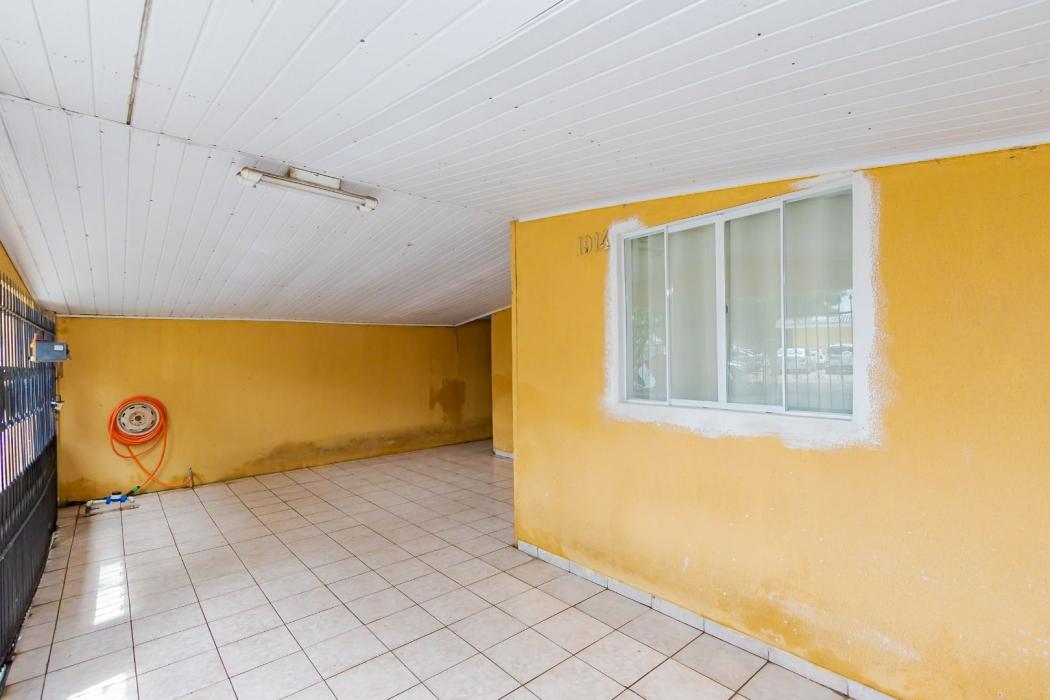 Casa em Curitiba - PR, no bairro Sítio Cercado - Referência CA0015-ARBQ