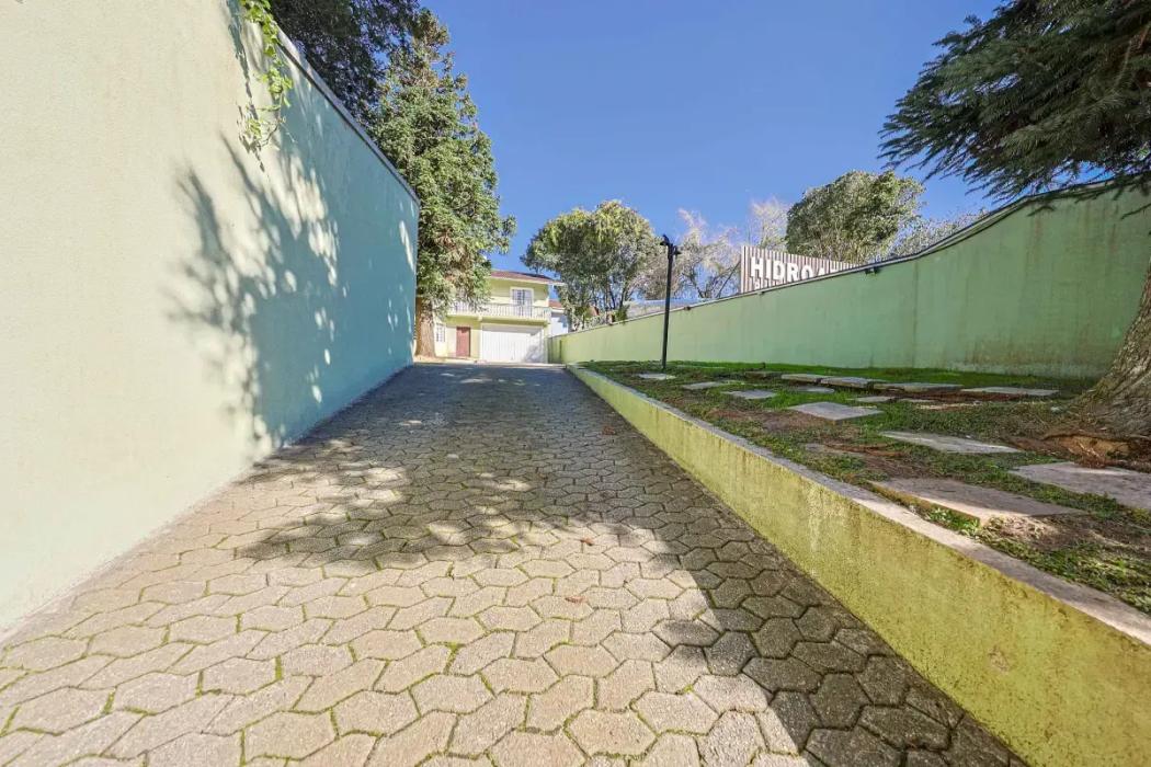 Casa à venda em Santo Inácio, Curitiba — Hub Urbana