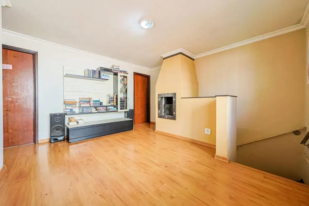 Casa à venda em Santo Inácio, Curitiba — Hub Urbana