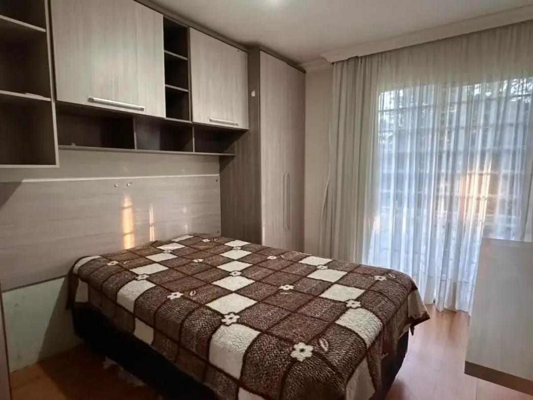 Casa à venda em Santo Inácio, Curitiba — Hub Urbana