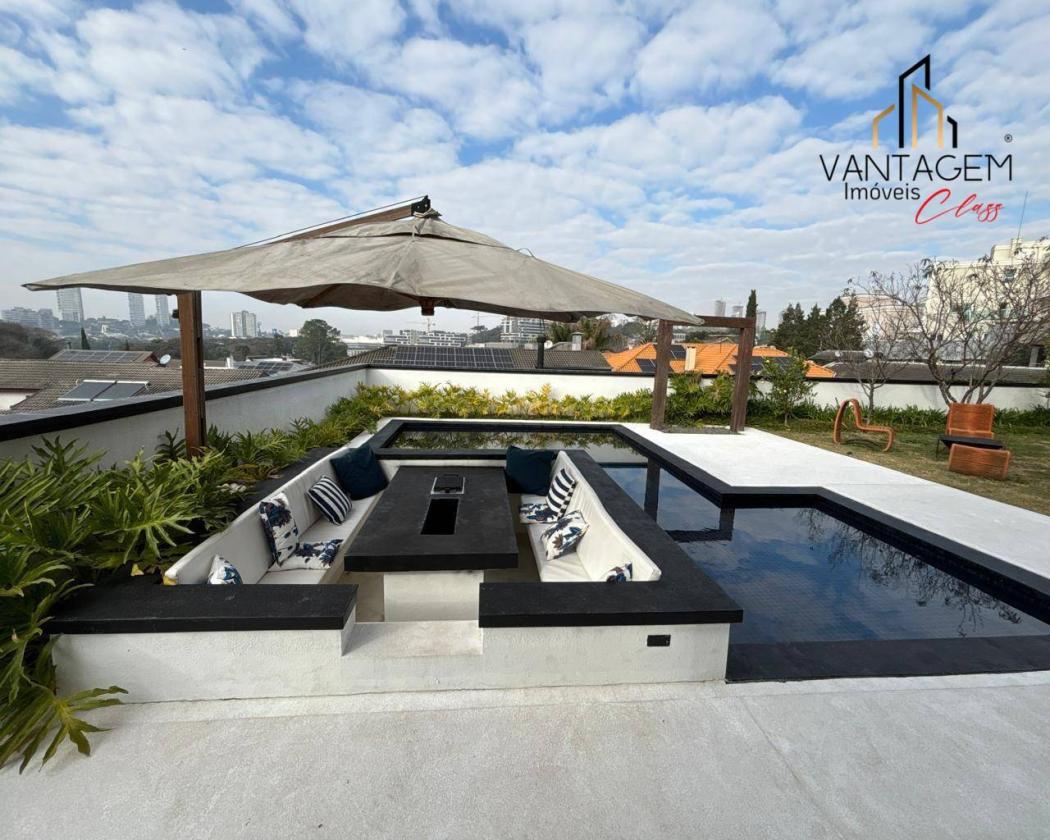 Casa à venda em Santo Inácio, Curitiba — Hub Urbana