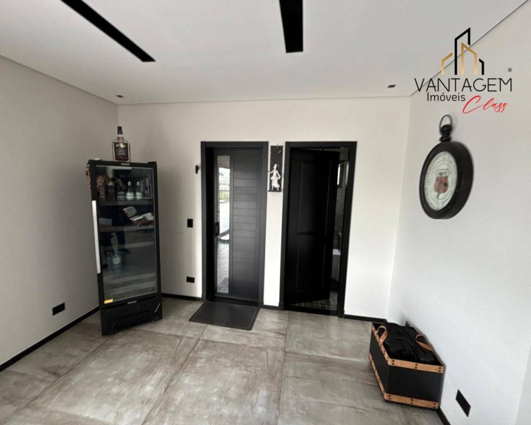 Casa à venda em Santo Inácio, Curitiba — Hub Urbana