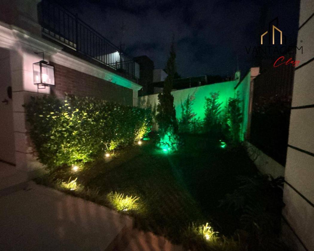 Casa à venda em Santo Inácio, Curitiba — Hub Urbana