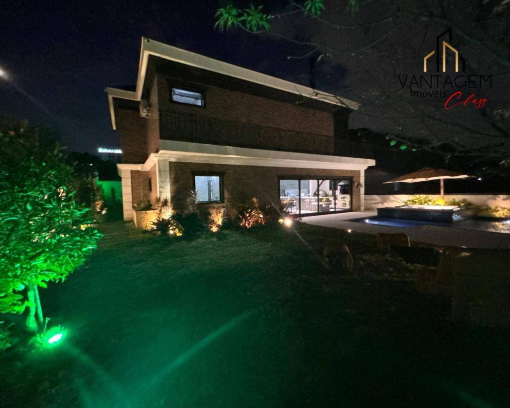 Casa à venda em Santo Inácio, Curitiba — Hub Urbana