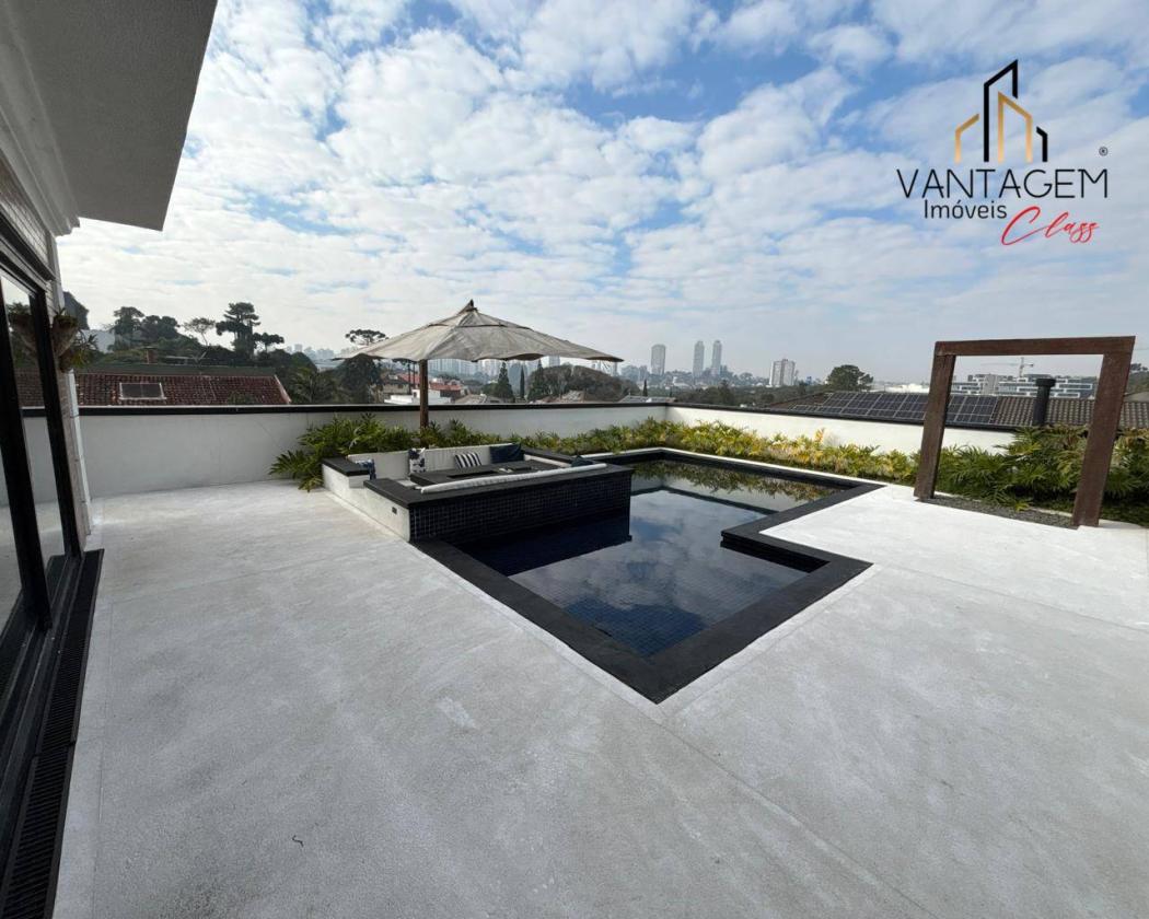 Casa à venda em Santo Inácio, Curitiba — Hub Urbana