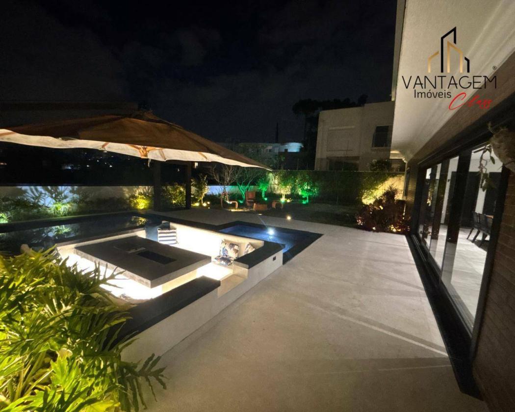 Casa à venda em Santo Inácio, Curitiba — Hub Urbana