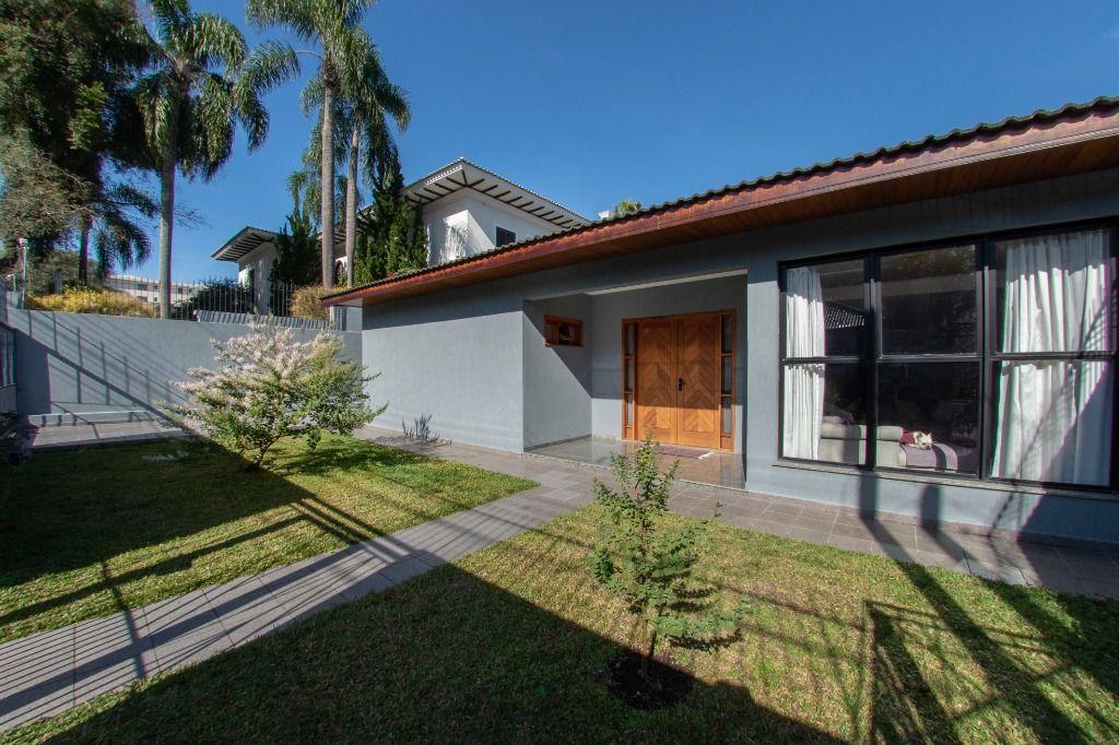 Casa em Curitiba - PR, no bairro Batel - Referência CA0019-RECH