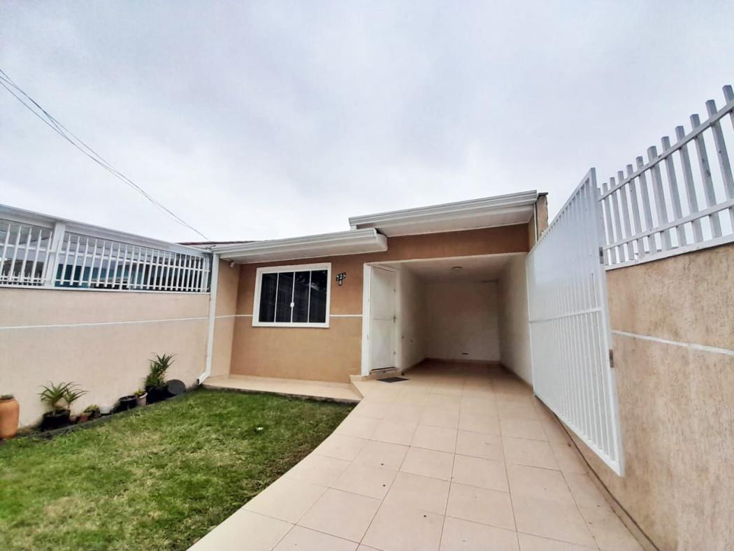 Casa em Curitiba - PR, no bairro Santa Cândida - Referência CA0021-GIMOB