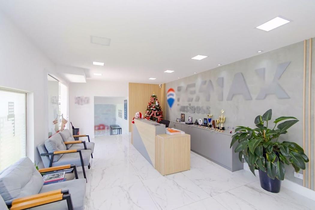 Casa à venda em Centro Cívico, Curitiba — Hub Urbana