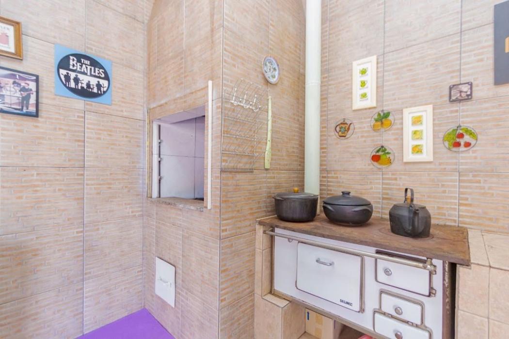 Casa à venda em Uberaba, Curitiba — Hub Urbana