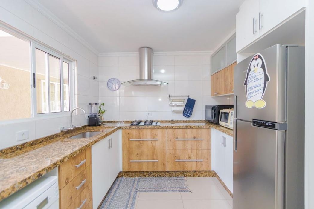 Casa à venda em Uberaba, Curitiba — Hub Urbana