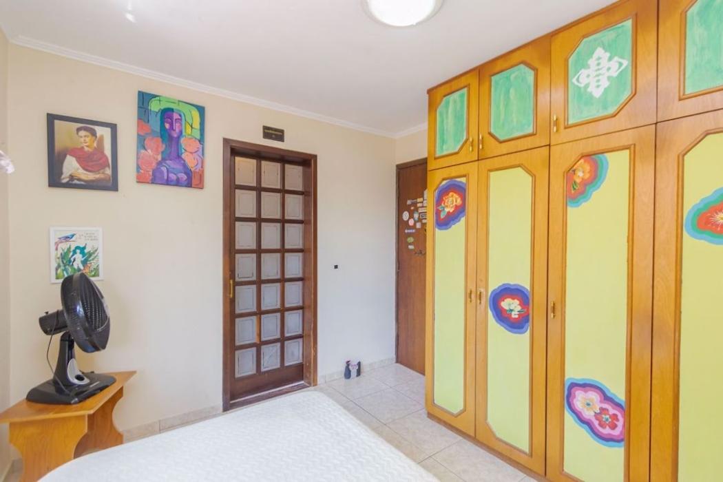 Casa à venda em Uberaba, Curitiba — Hub Urbana