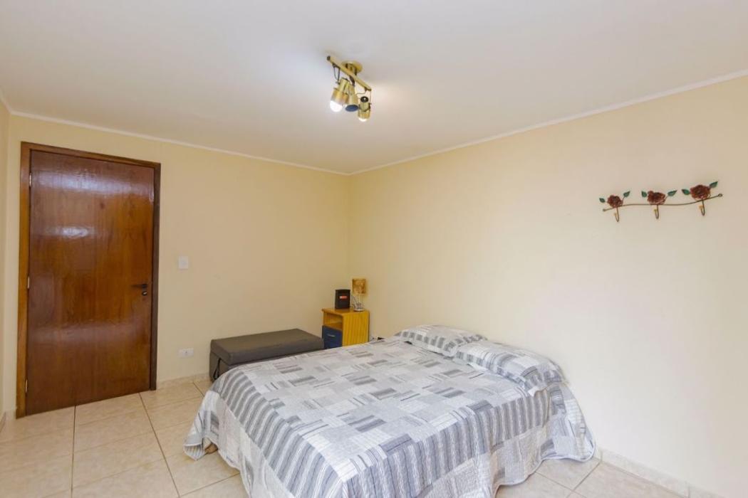Casa à venda em Uberaba, Curitiba — Hub Urbana