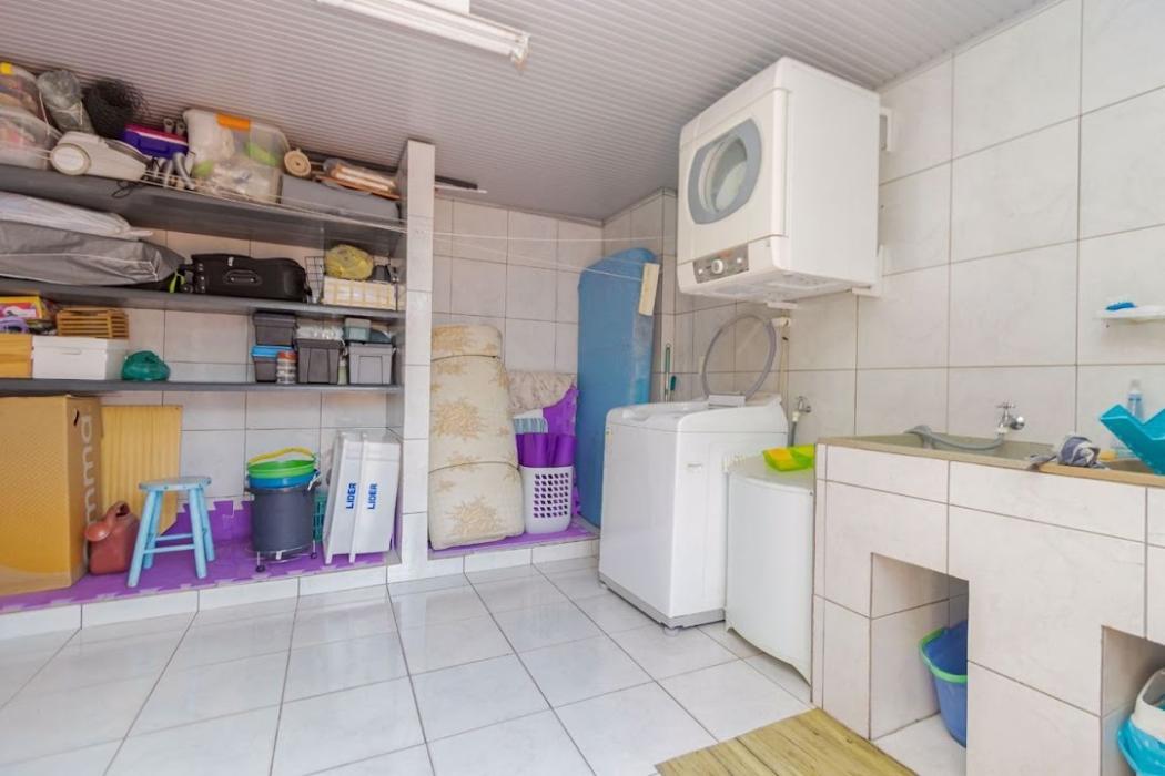Casa à venda em Uberaba, Curitiba — Hub Urbana