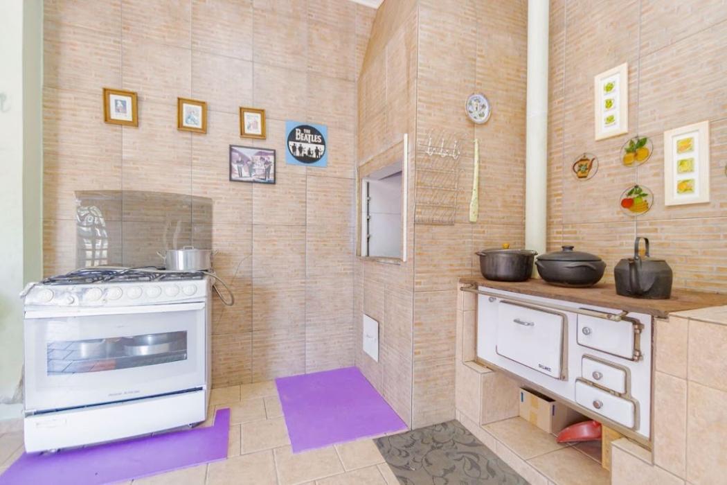 Casa à venda em Uberaba, Curitiba — Hub Urbana