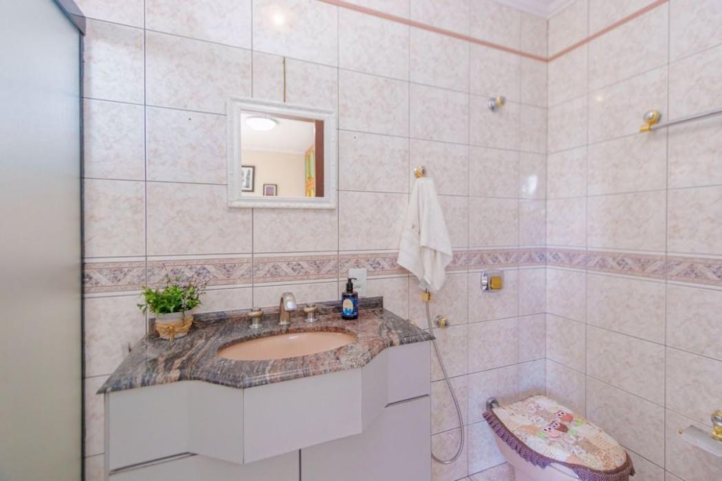 Casa à venda em Uberaba, Curitiba — Hub Urbana