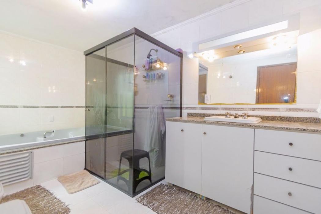 Casa à venda em Uberaba, Curitiba — Hub Urbana