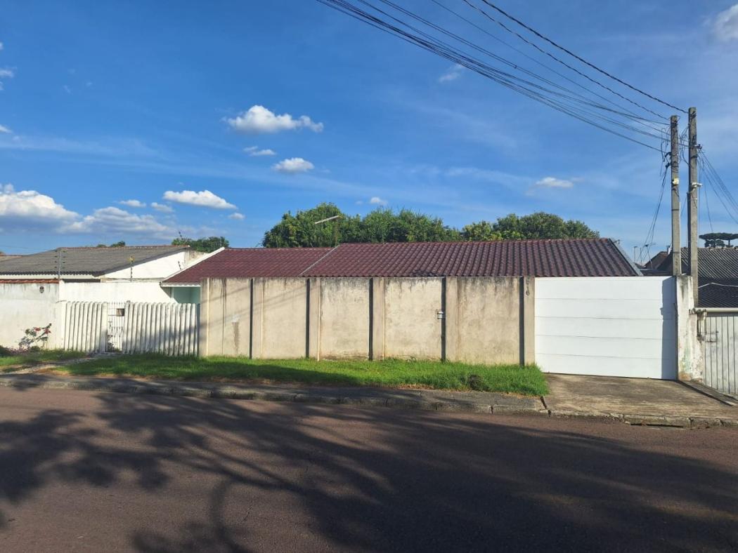 Terreno com duas casa não averbadas - R$ 430.000 - Pinheirinho - Curitiba/PR - voa corretor