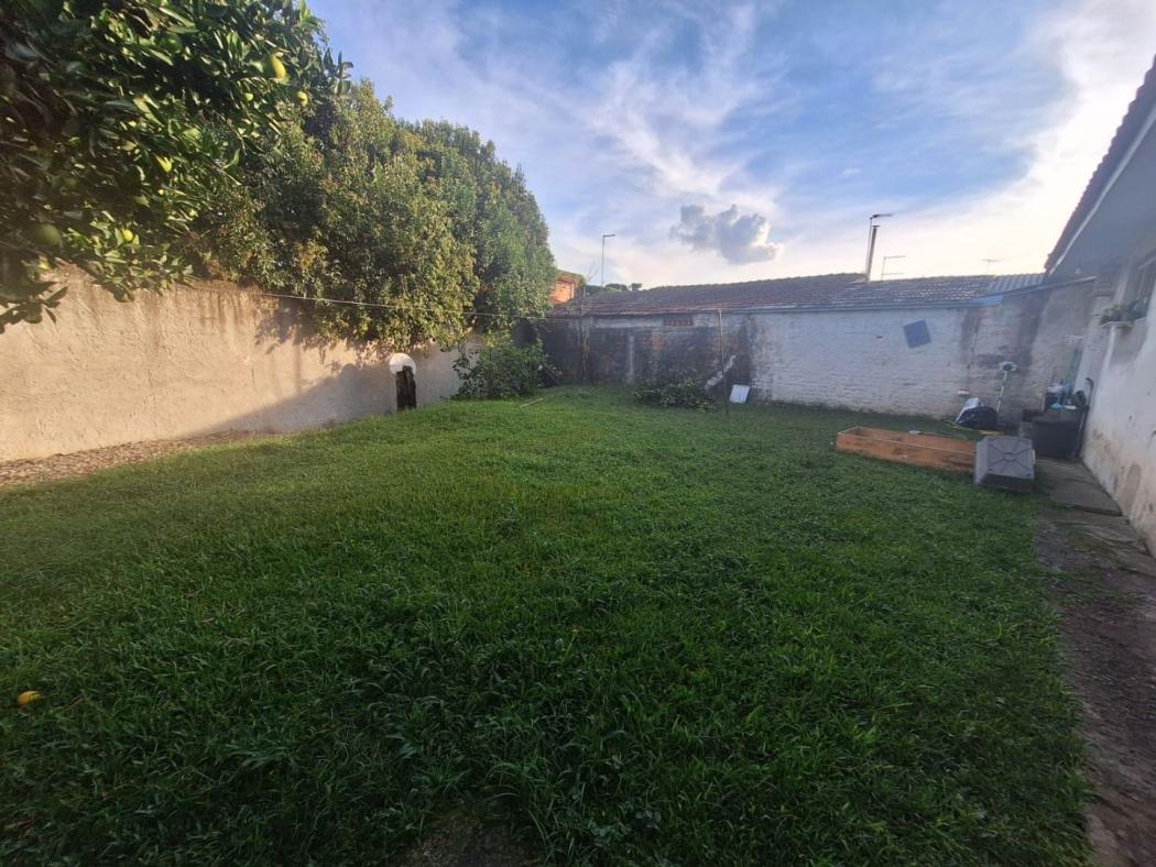 Casa em Curitiba - PR, no bairro Pinheirinho - Referência CA0025-HMT