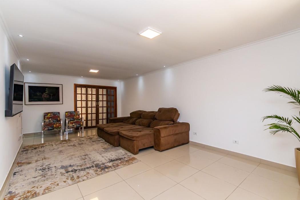 Casa em Pinhais - PR, no bairro Vargem Grande - Referência CA0027-LIPD