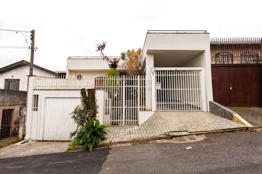 Casa à venda com 4 quartos, 214m² - Alto Boqueirão,Curitiba 