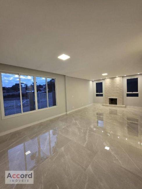  - Casa com 3 dormitórios à venda, 284 m² por R$ 2.990.000 - Santo Inácio - Curitiba/PR
