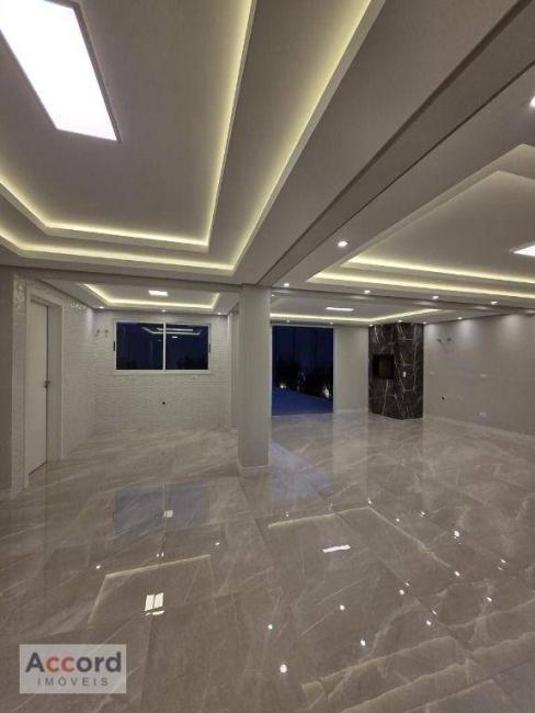  - Casa com 3 dormitórios à venda, 284 m² por R$ 2.990.000 - Santo Inácio - Curitiba/PR