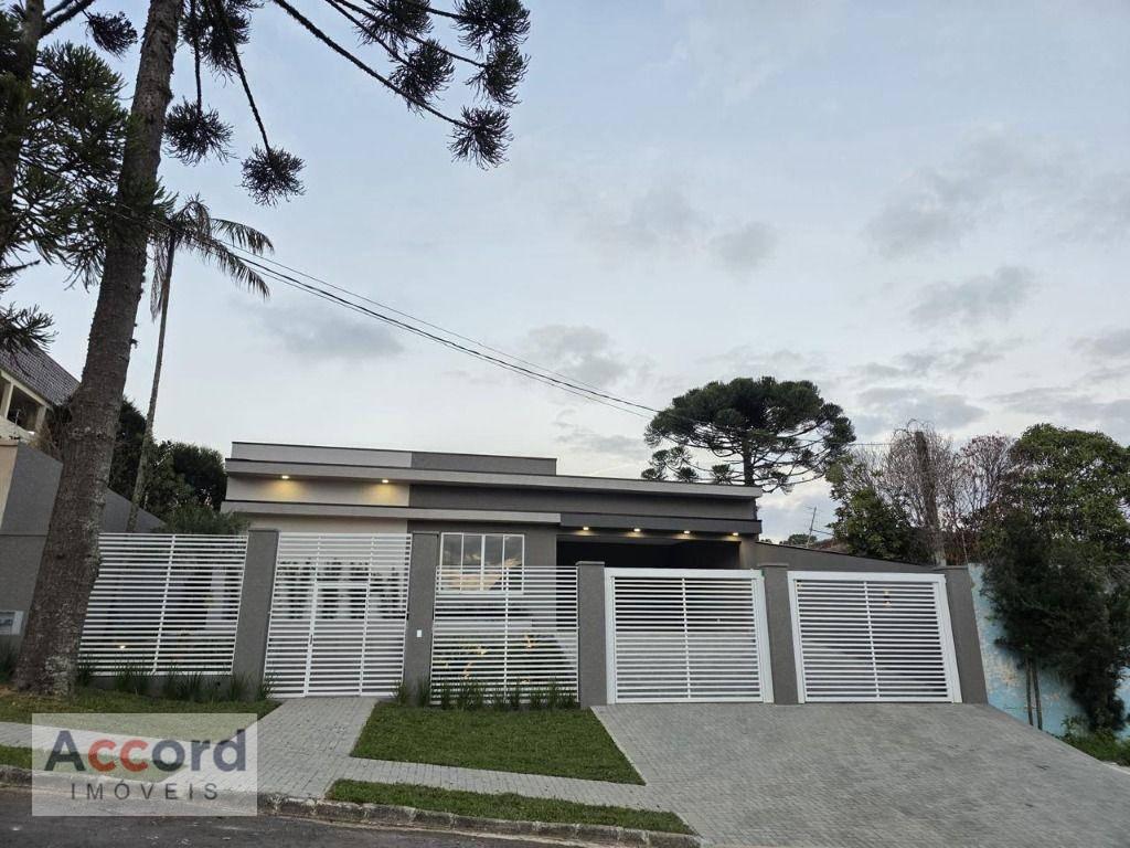 Casa com 3 dormitórios à venda, 284 m² por R$ 2.990.000 - Santo Inácio - Curitiba/PR - JB3 Imóveis
