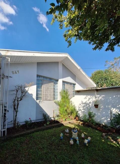 Casa em CURITIBA - PR, no bairro Uberaba - Referência CA0036-SCB