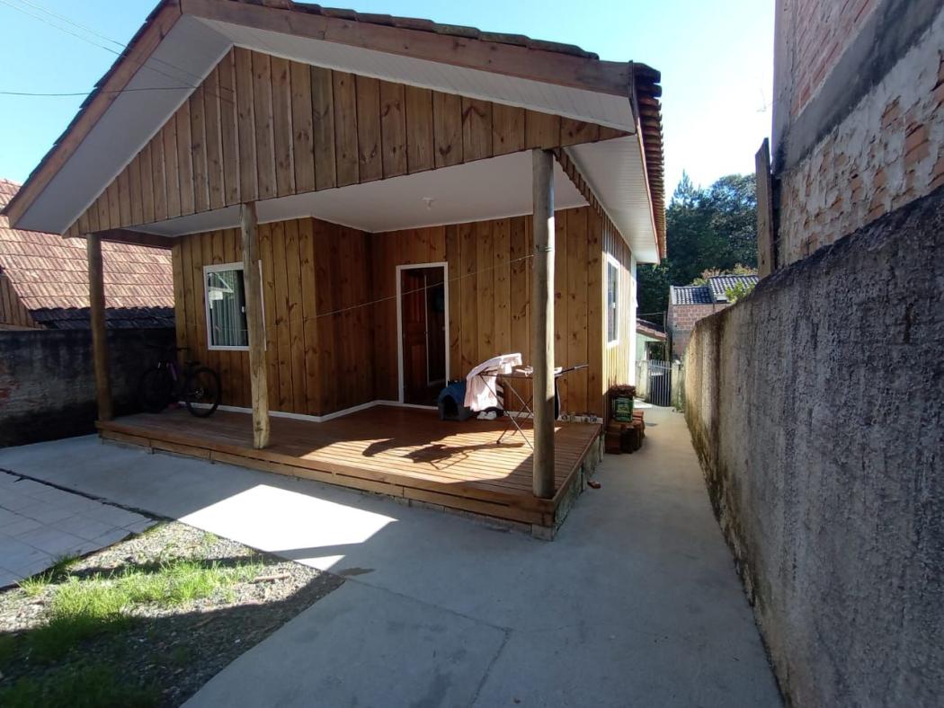Casa com 2 dormitórios à venda no bairro Aparecida - Campo Largo/PR - voa corretor