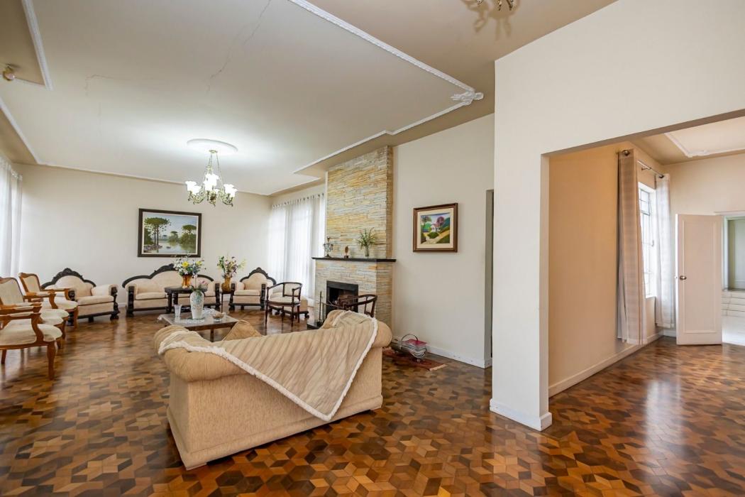 Casa à venda com 3 quartos, 344m² - Jardim Botânico,Curitiba 