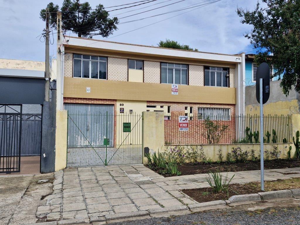 Casa em Curitiba - PR, no bairro Agua Verde - Referência CA0054-TDIA