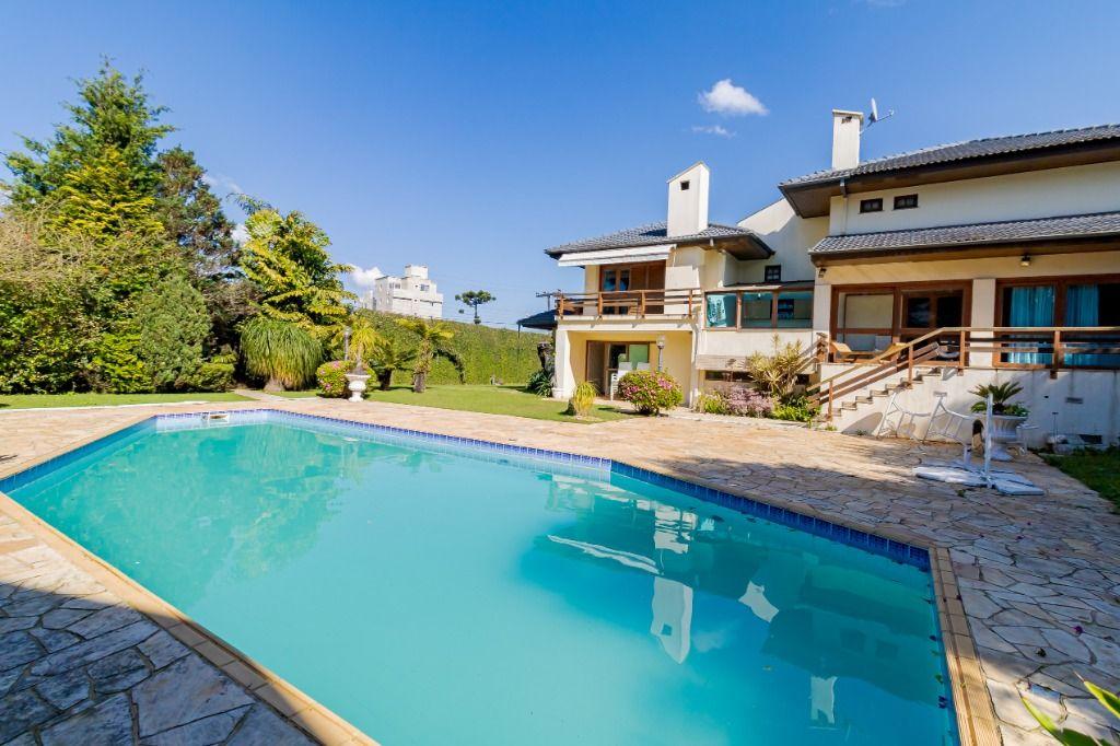 Casa em Curitiba - PR, no bairro Santa Felicidade - Referência CA0058-CIMV