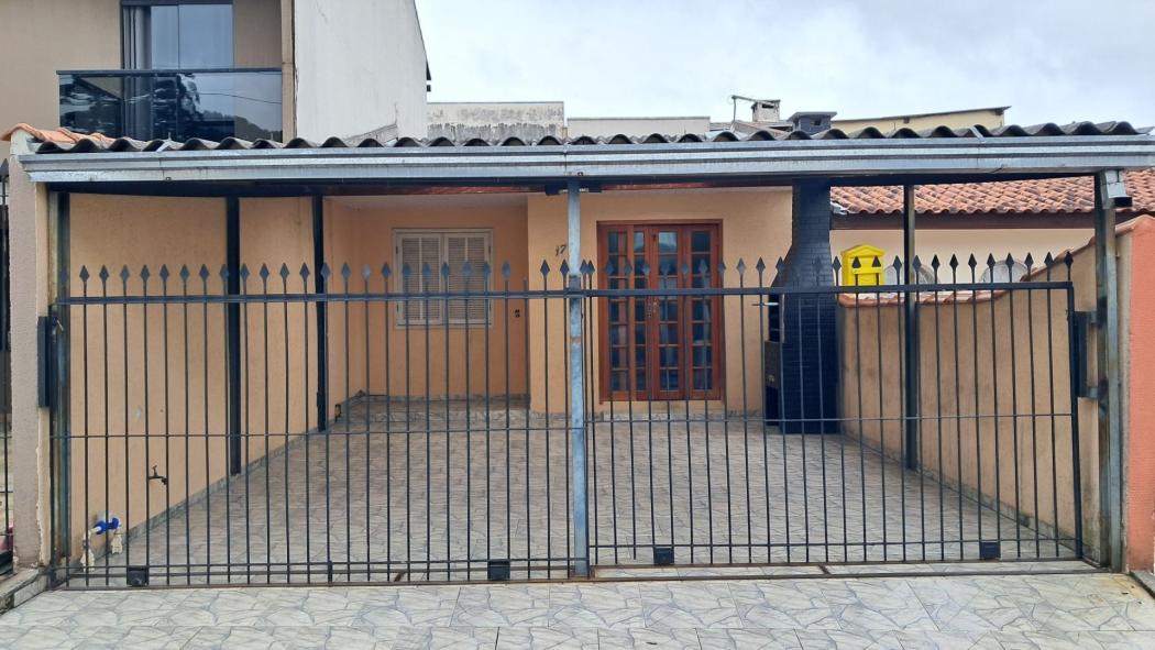 Casa em Curitiba - PR, no bairro Campo Comprido - Referência CA0061-DOO4